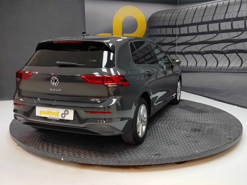 								Volkswagen Golf full									