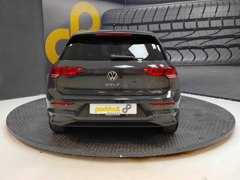 								Volkswagen Golf full									