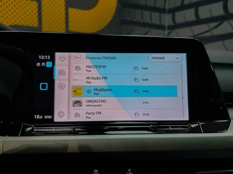 								Volkswagen Golf full									