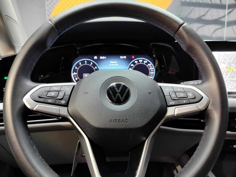 								Volkswagen Golf full									