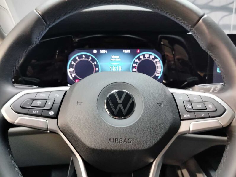 								Volkswagen Golf full									