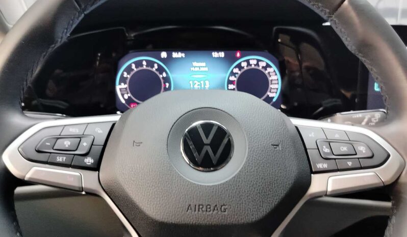 								Volkswagen Golf full									