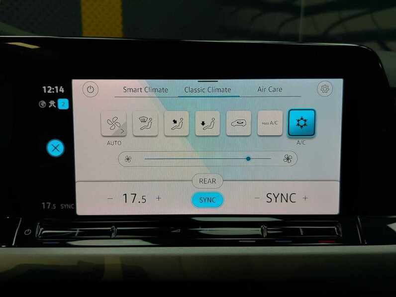 								Volkswagen Golf full									