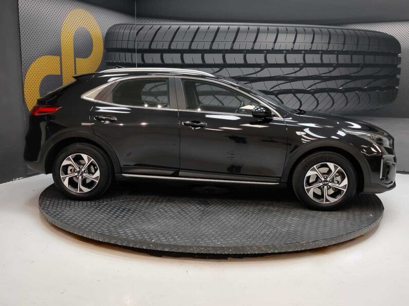 								Kia XCeed full									