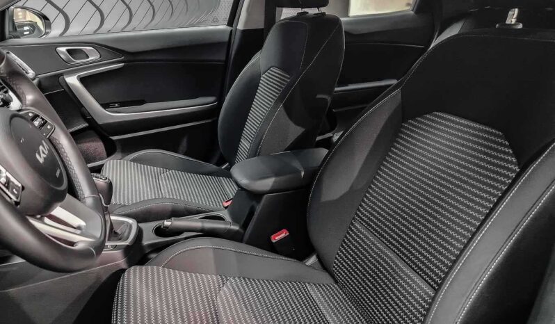 								Kia XCeed full									