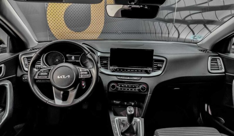 								Kia XCeed full									
