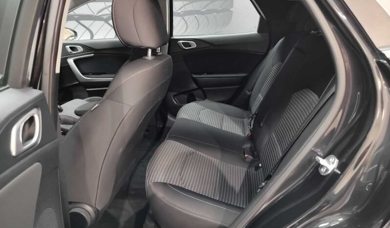								Kia XCeed full									