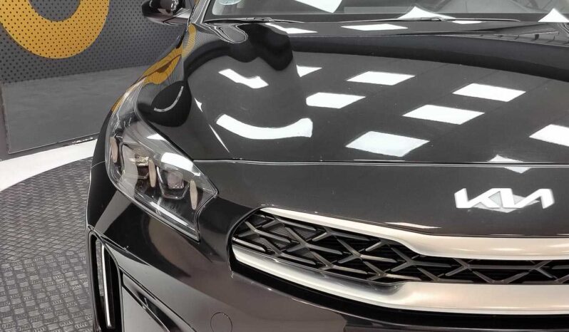 								Kia XCeed full									
