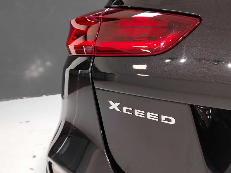 								Kia XCeed full									