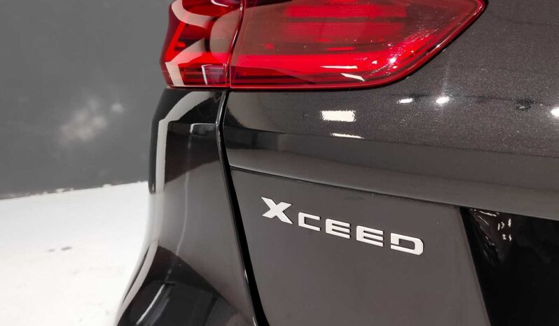 								Kia XCeed full									