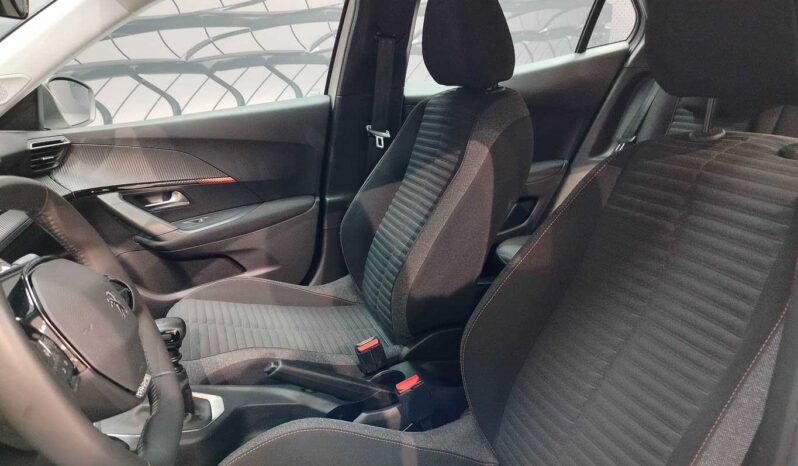 								Peugeot 2008 full									