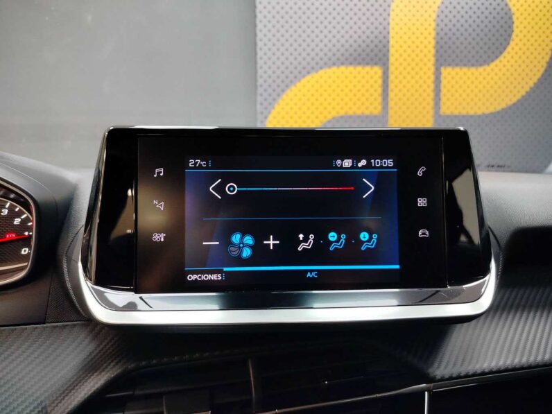 								Peugeot 2008 full									
