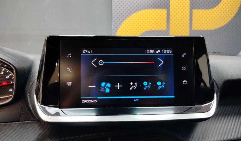 								Peugeot 2008 full									