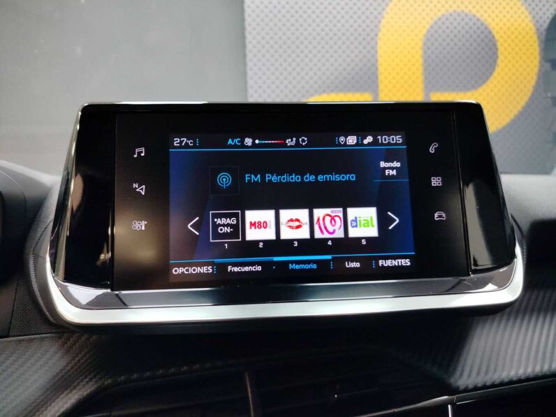 								Peugeot 2008 full									