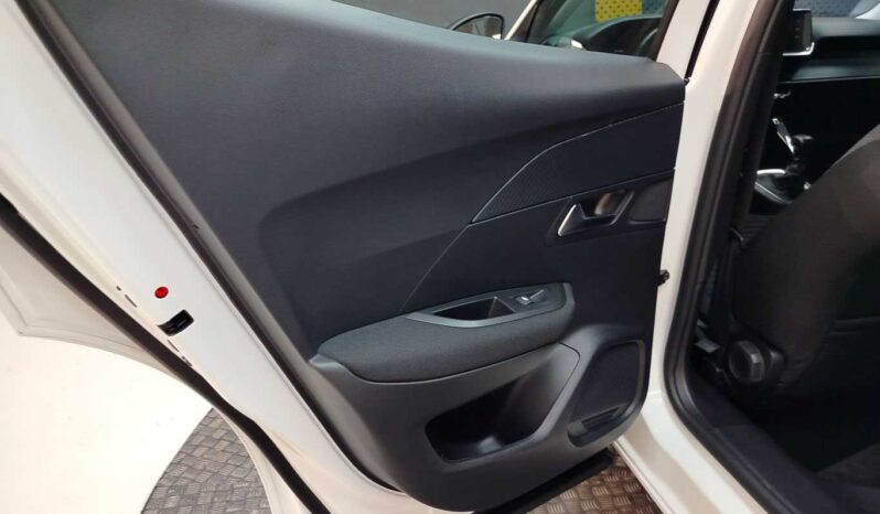 								Peugeot 2008 full									