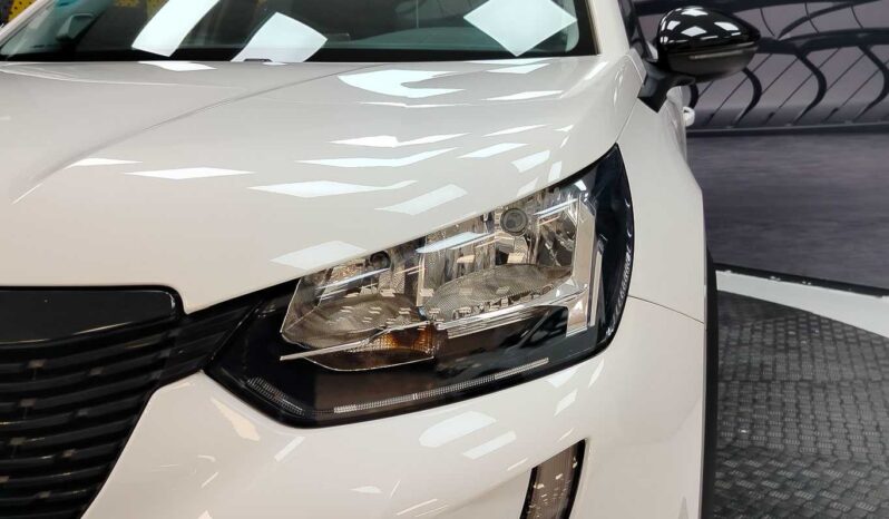 								Peugeot 2008 full									
