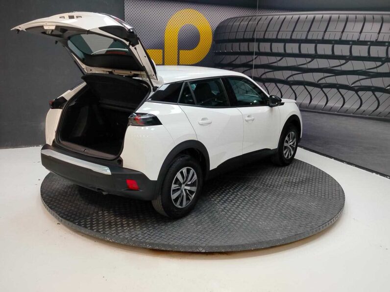 								Peugeot 2008 full									