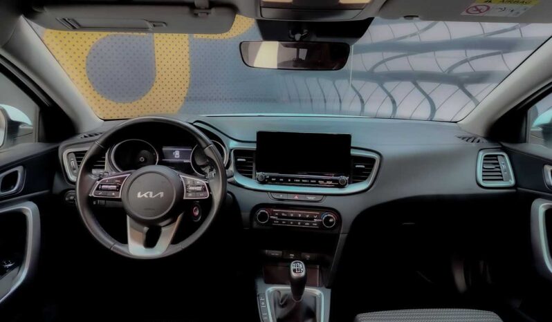 								Kia XCeed full									