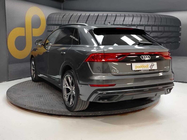 								Audi Q8 full									