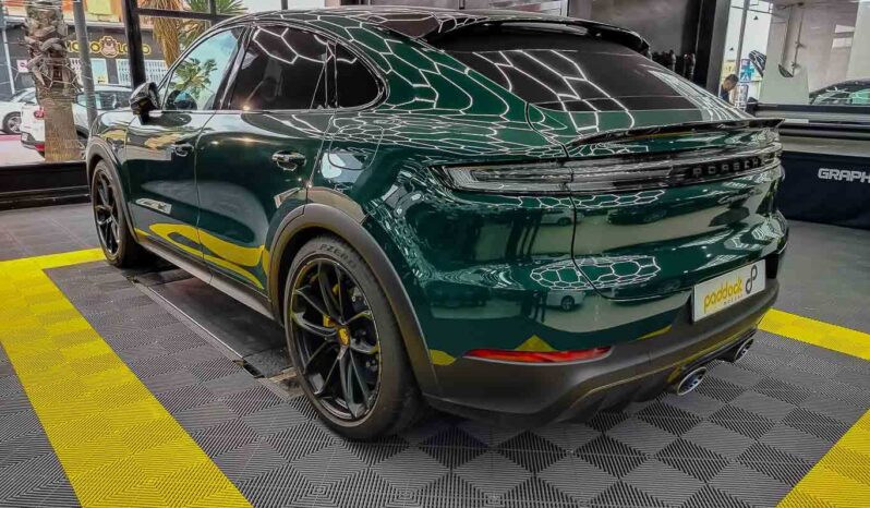 								Porsche Cayenne full									