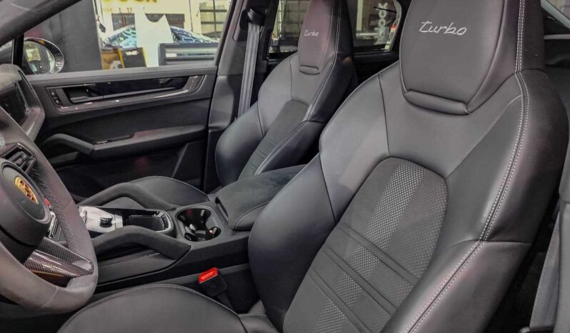 								Porsche Cayenne full									