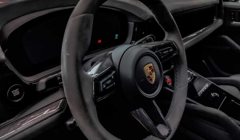 								Porsche Cayenne full									