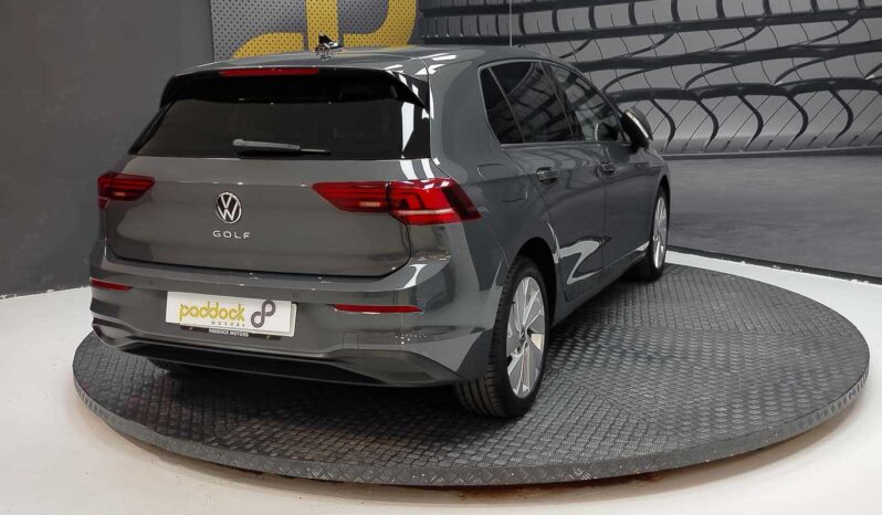 								Volkswagen Golf full									