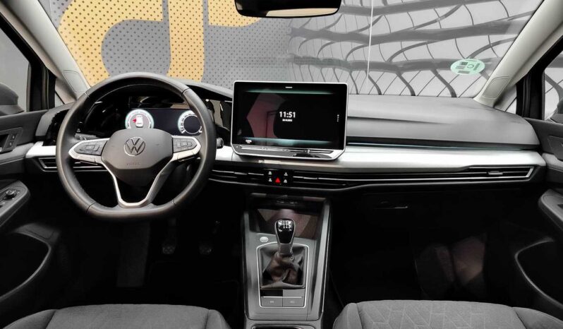 								Volkswagen Golf full									