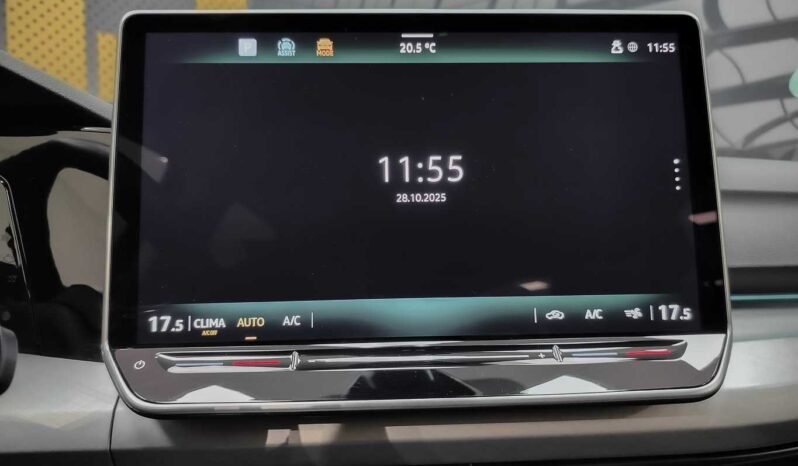 								Volkswagen Golf full									