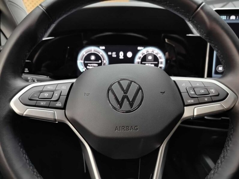 								Volkswagen Golf full									