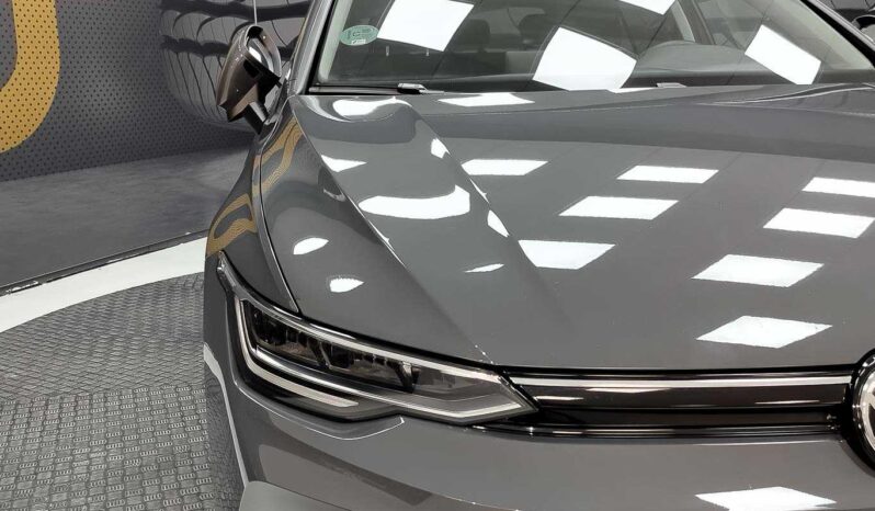 								Volkswagen Golf full									