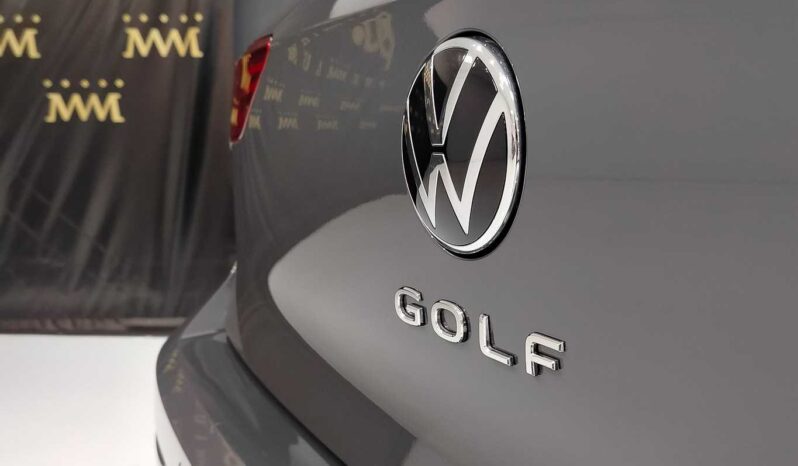 								Volkswagen Golf full									