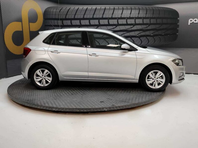 								Volkswagen Polo full									