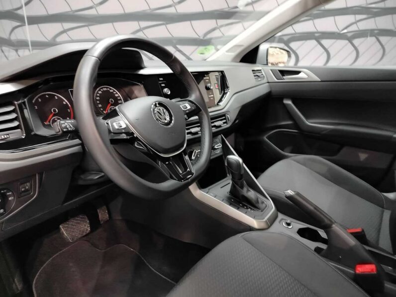 								Volkswagen Polo full									