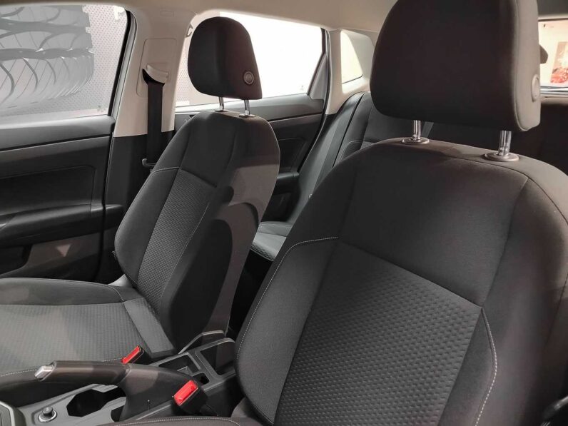 								Volkswagen Polo full									