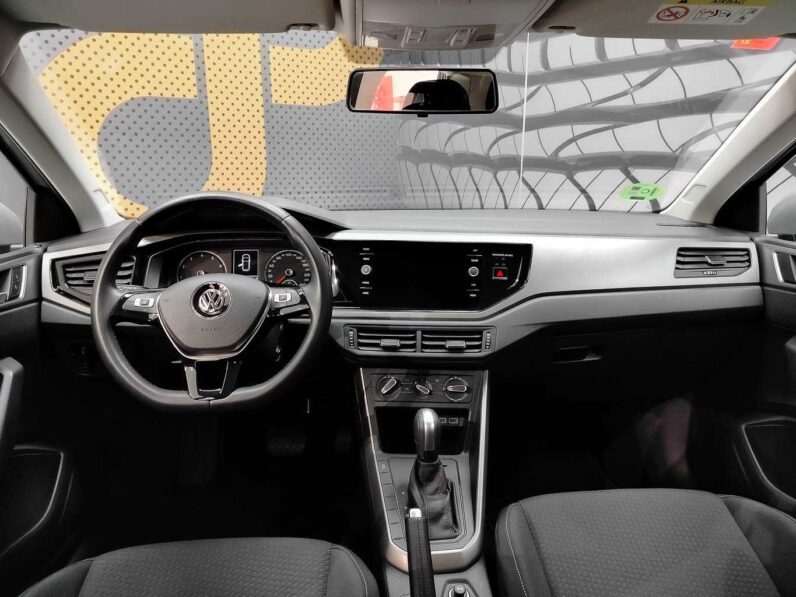 								Volkswagen Polo full									