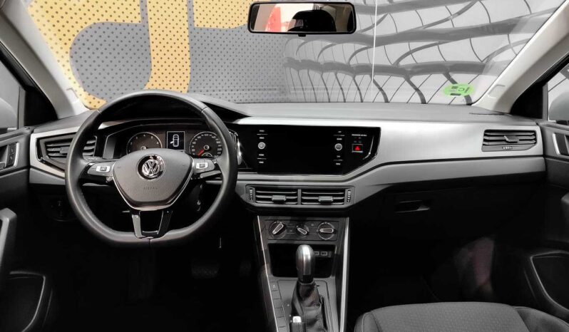 								Volkswagen Polo full									