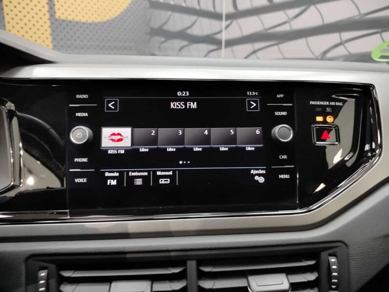 								Volkswagen Polo full									