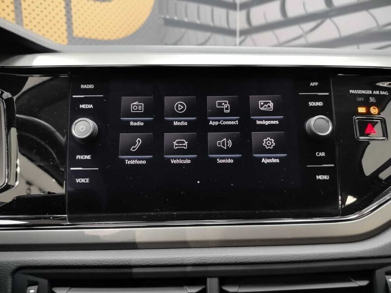 								Volkswagen Polo full									