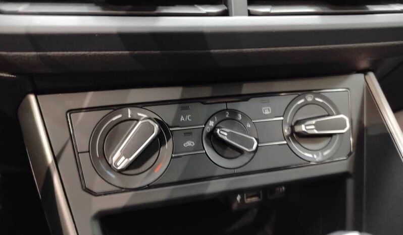 								Volkswagen Polo full									