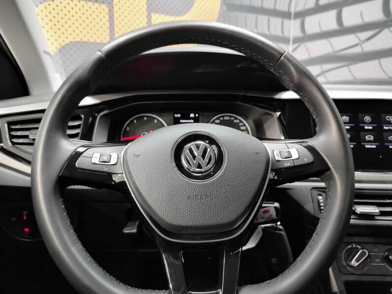 								Volkswagen Polo full									