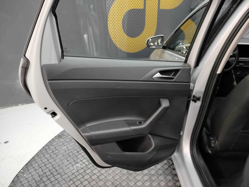 								Volkswagen Polo full									