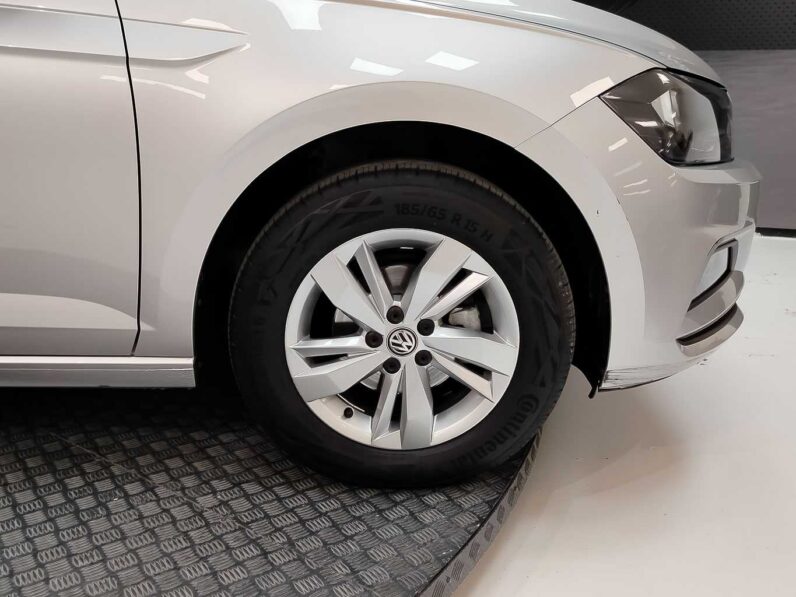 								Volkswagen Polo full									