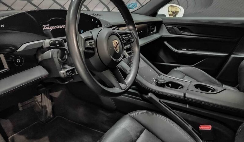 								Porsche Taycan full									