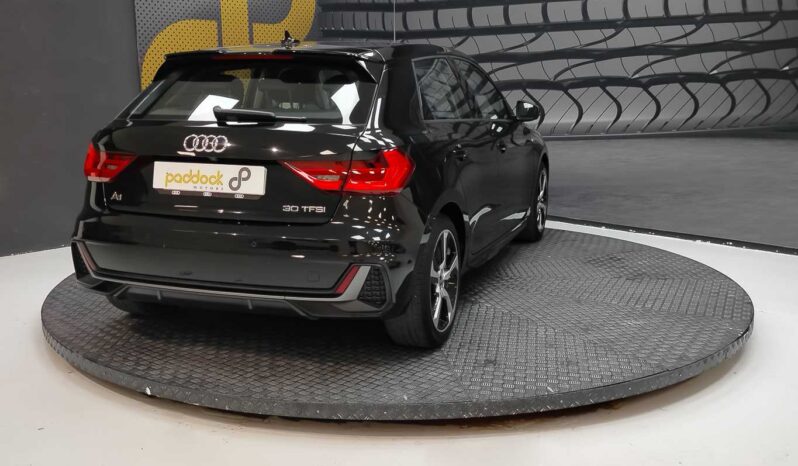 								Audi A1 full									