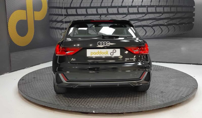 								Audi A1 full									