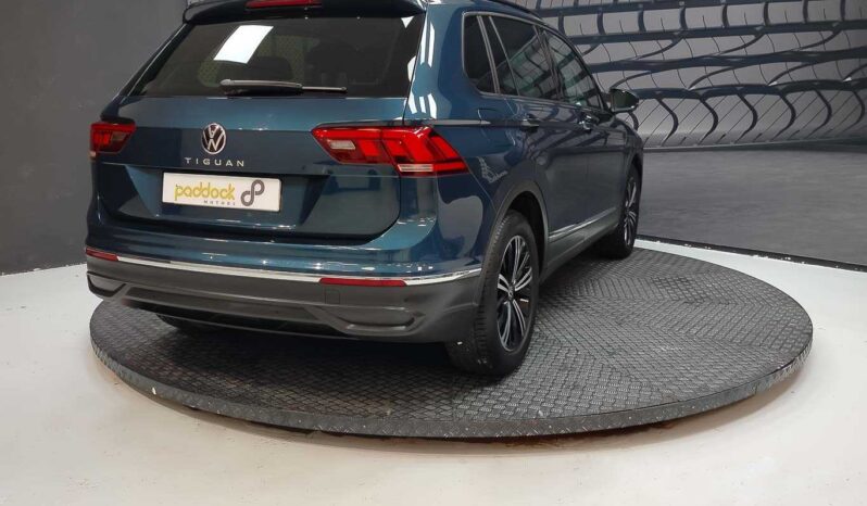 								Volkswagen Tiguan full									