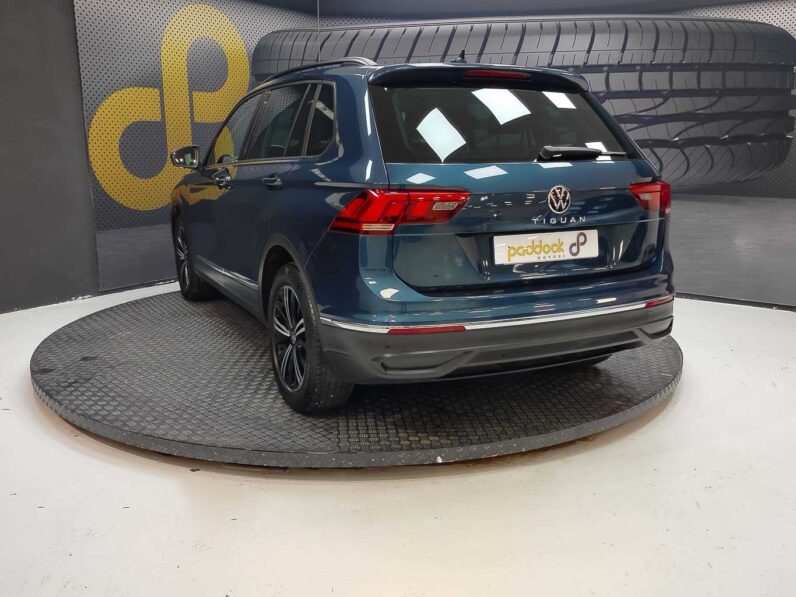 								Volkswagen Tiguan full									