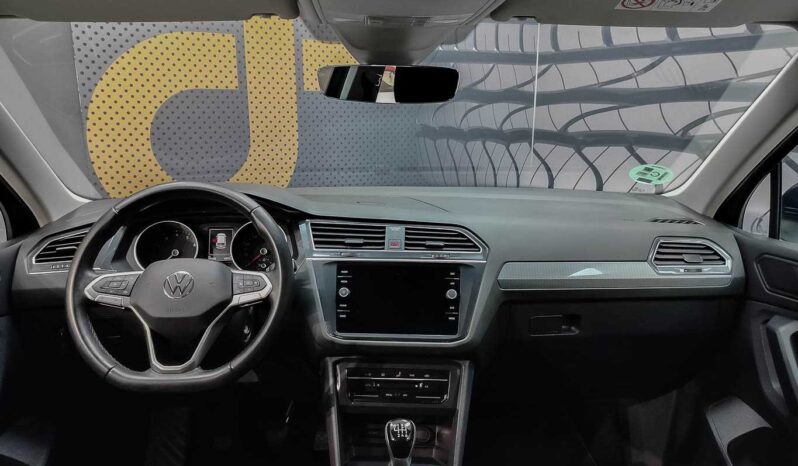 								Volkswagen Tiguan full									