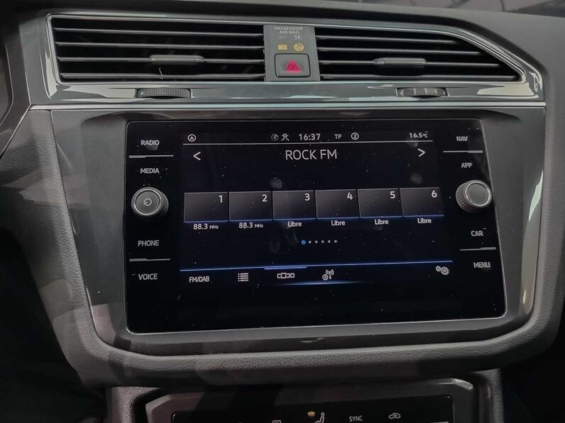 								Volkswagen Tiguan full									